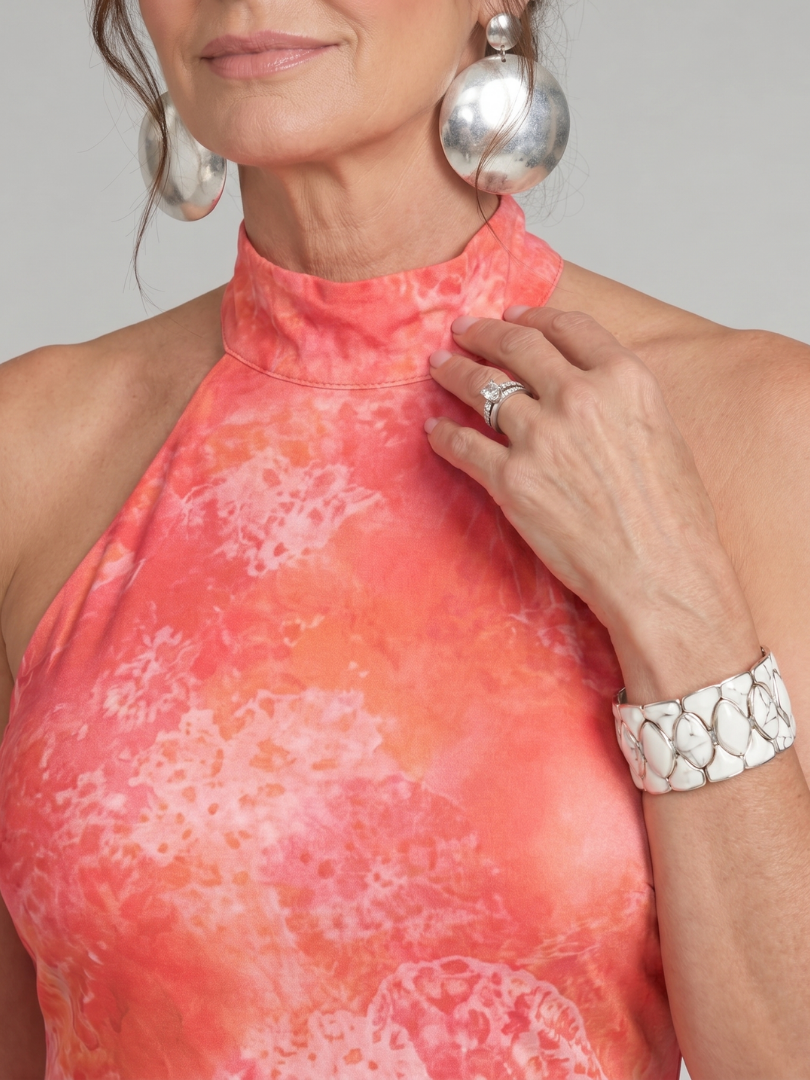 Báine | Halter Neck Printed Pattern Maxi Dress