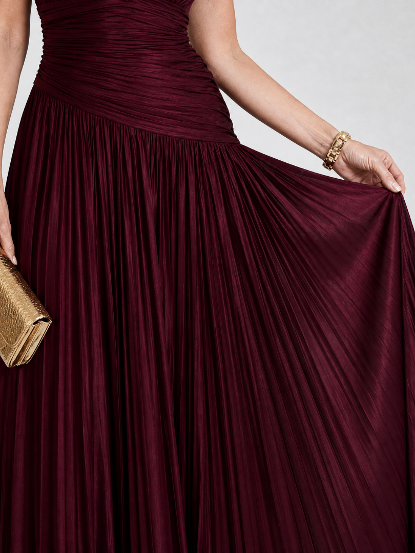 Blinne | Sleeveless Pleated V Neck Midi Dress