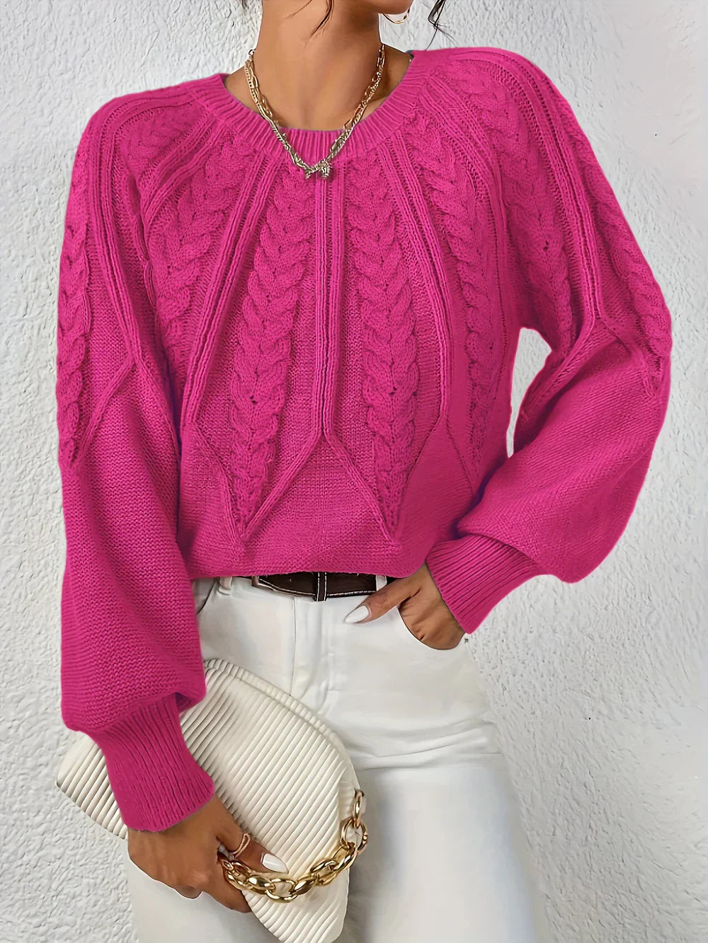 Nora – Knitted jumper with a cable pattern