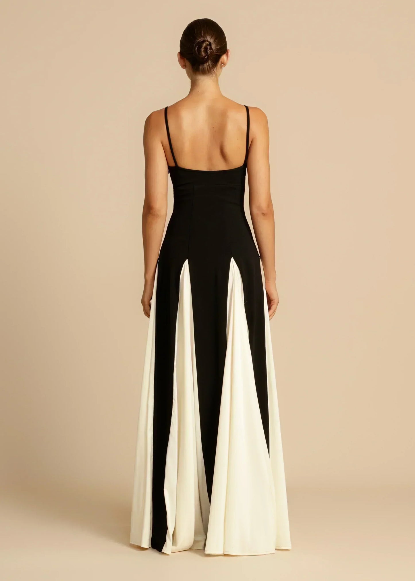Réalta | Contrast Ruffle Maxi Dress