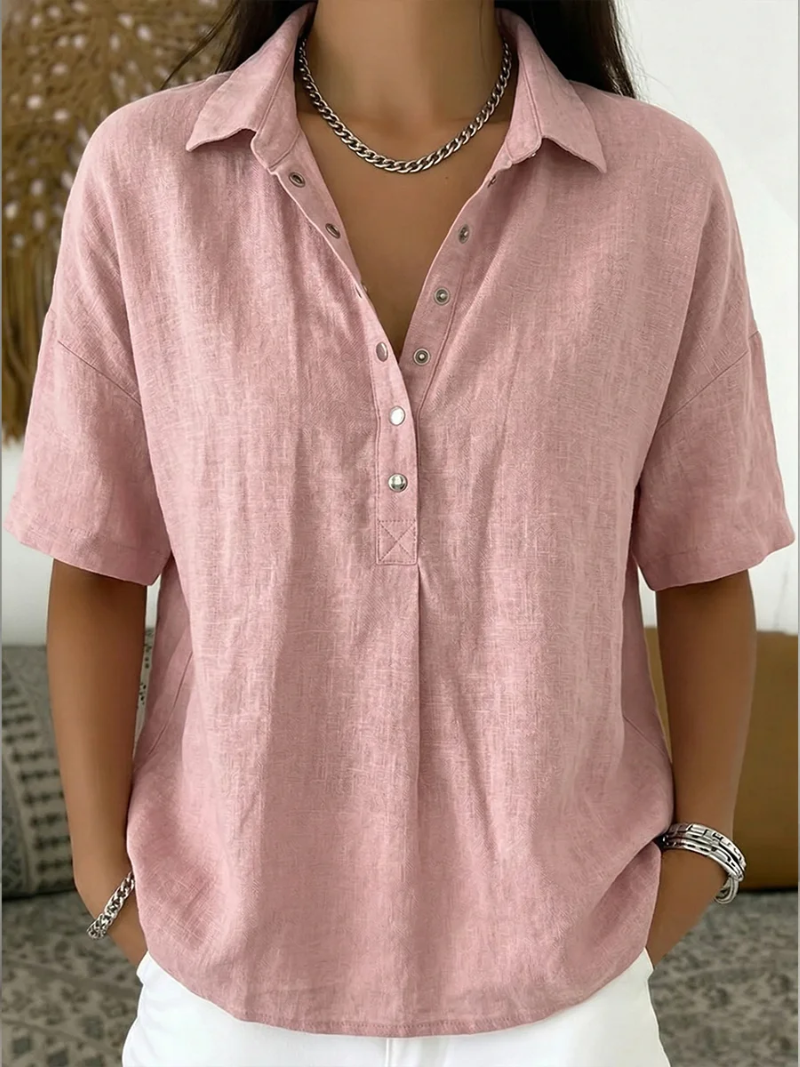 Tessa – Blouse with a collar and button detail