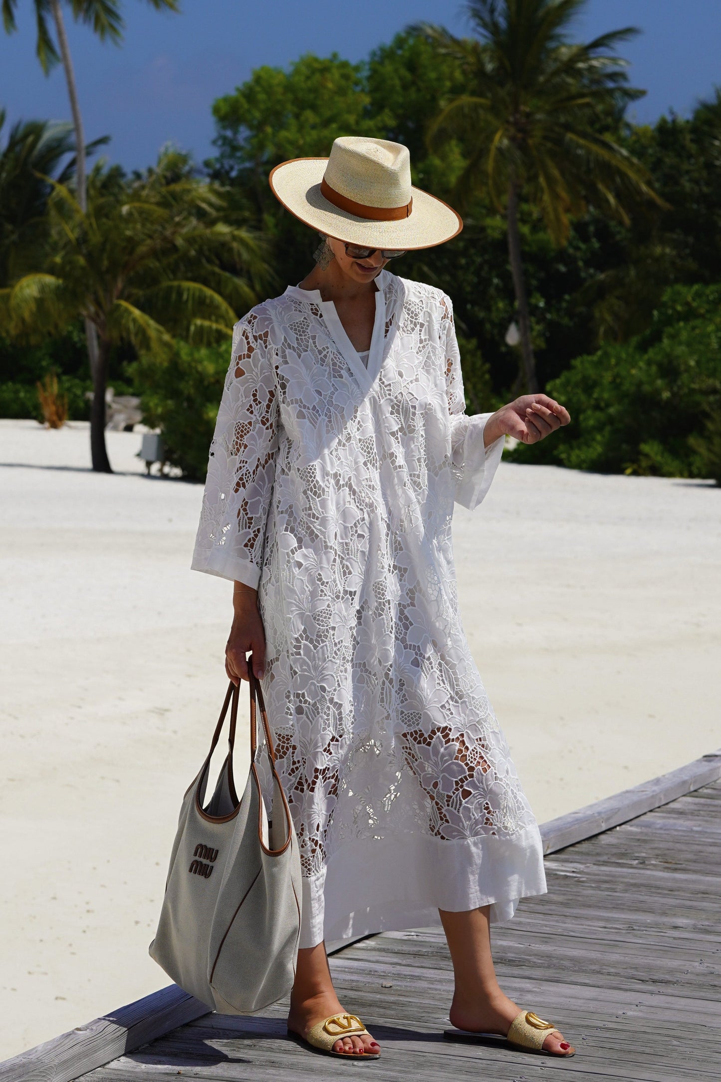 Crón | White Lace Dress