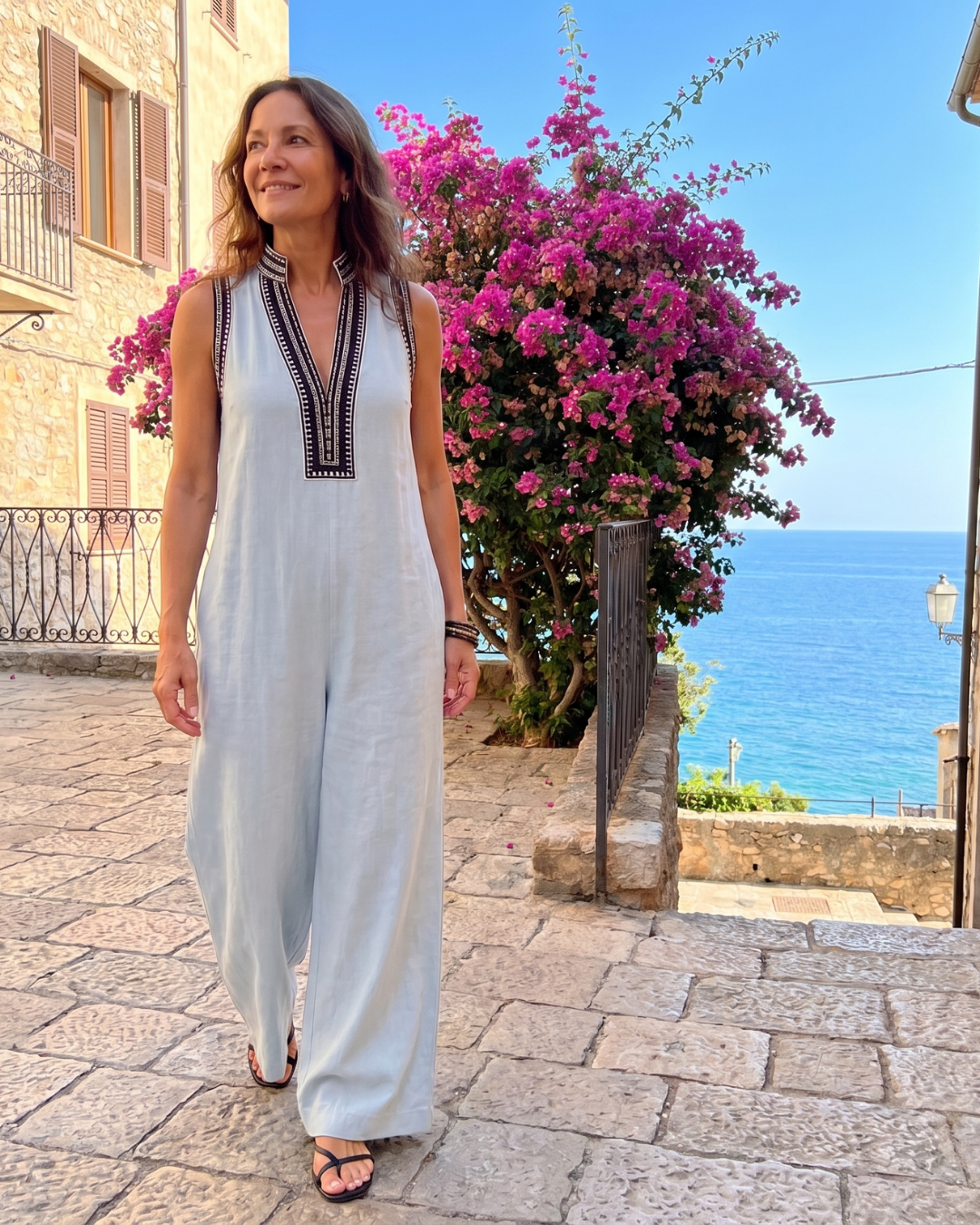 Fionnsech | Embroidered V-Neck Wide-Leg Jumpsuit