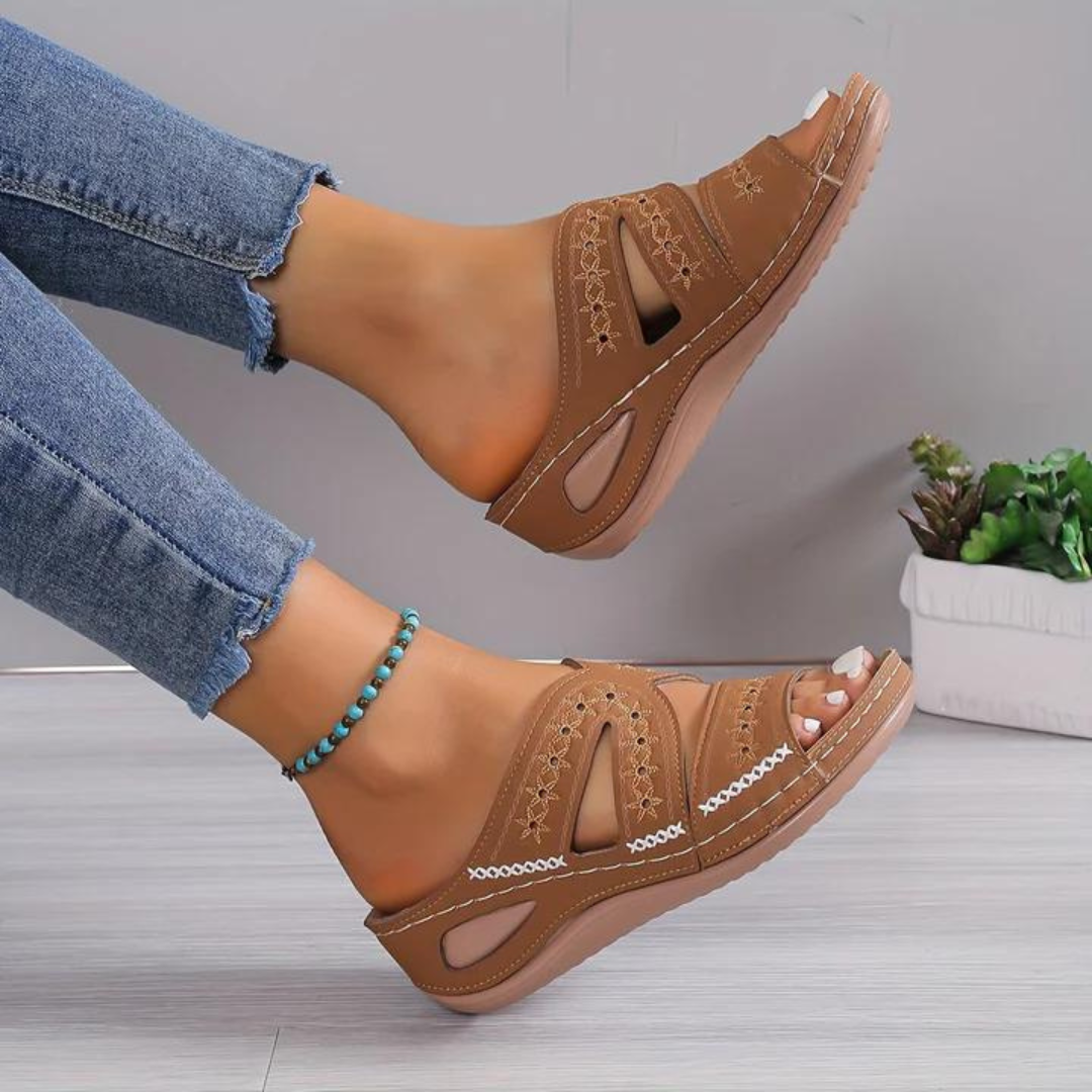 Fiadh - Supportive Orthopedic Sandals