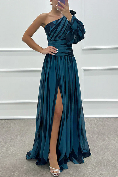 Lílí | One-Shoulder Striped Maxi Dress
