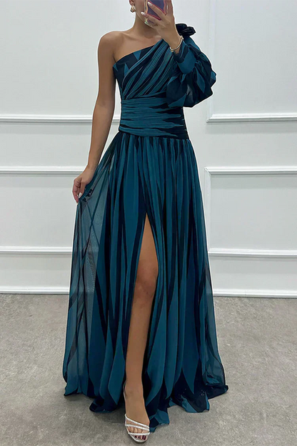 Lílí | One-Shoulder Striped Maxi Dress