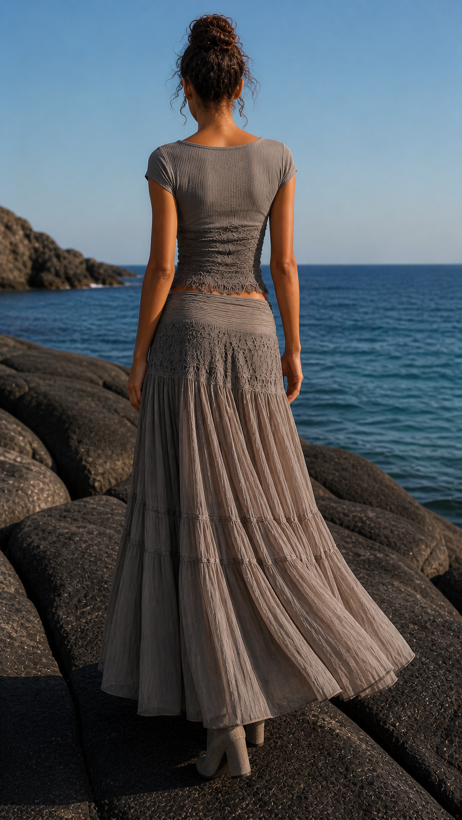 Raghnailt | Top and Skirt Set