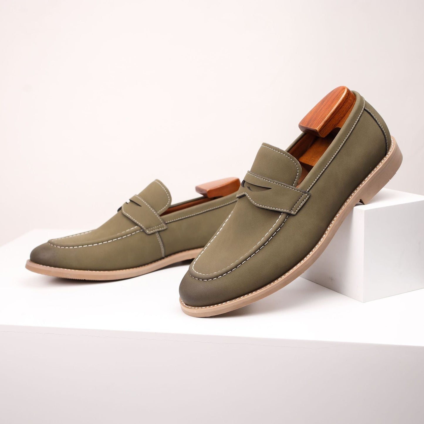 Cormac | Salvatore Suede Loafer