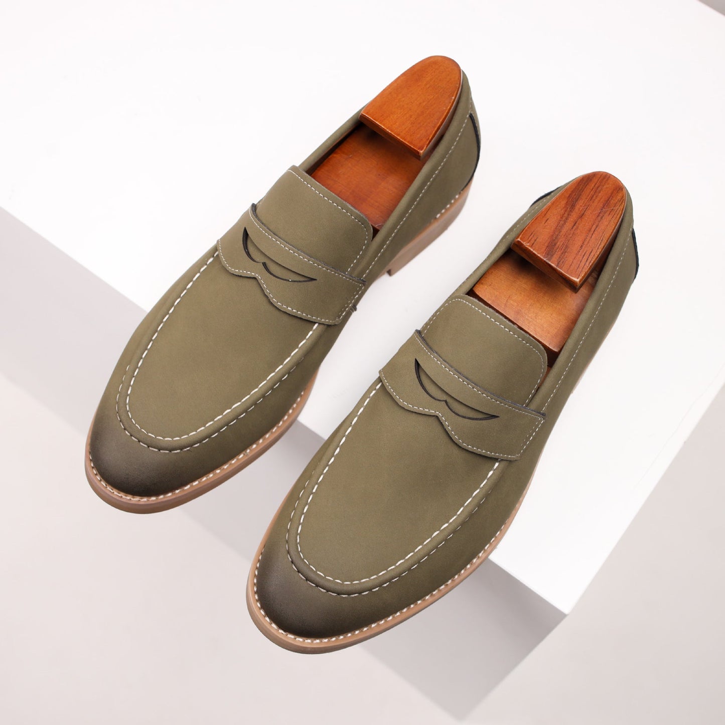 Cormac | Salvatore Suede Loafer
