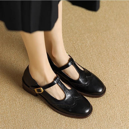 Caitría | Vintage T-Bar Mary Jane Shoes