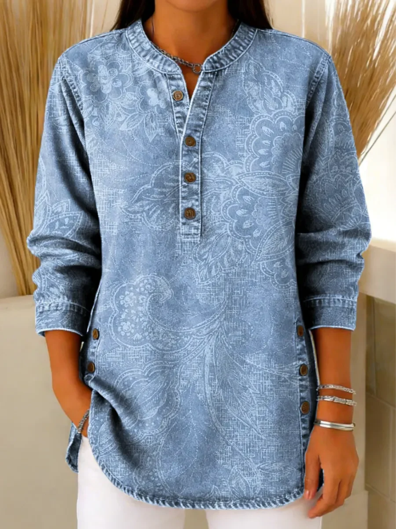 Livia – Blouse with button fastening
