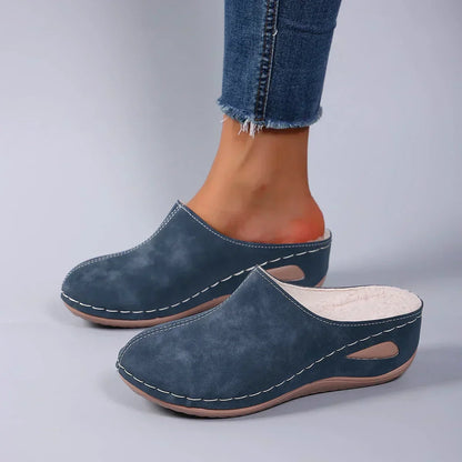 Caitríona | Orthopedic Closed-Toe Comfort Sandals