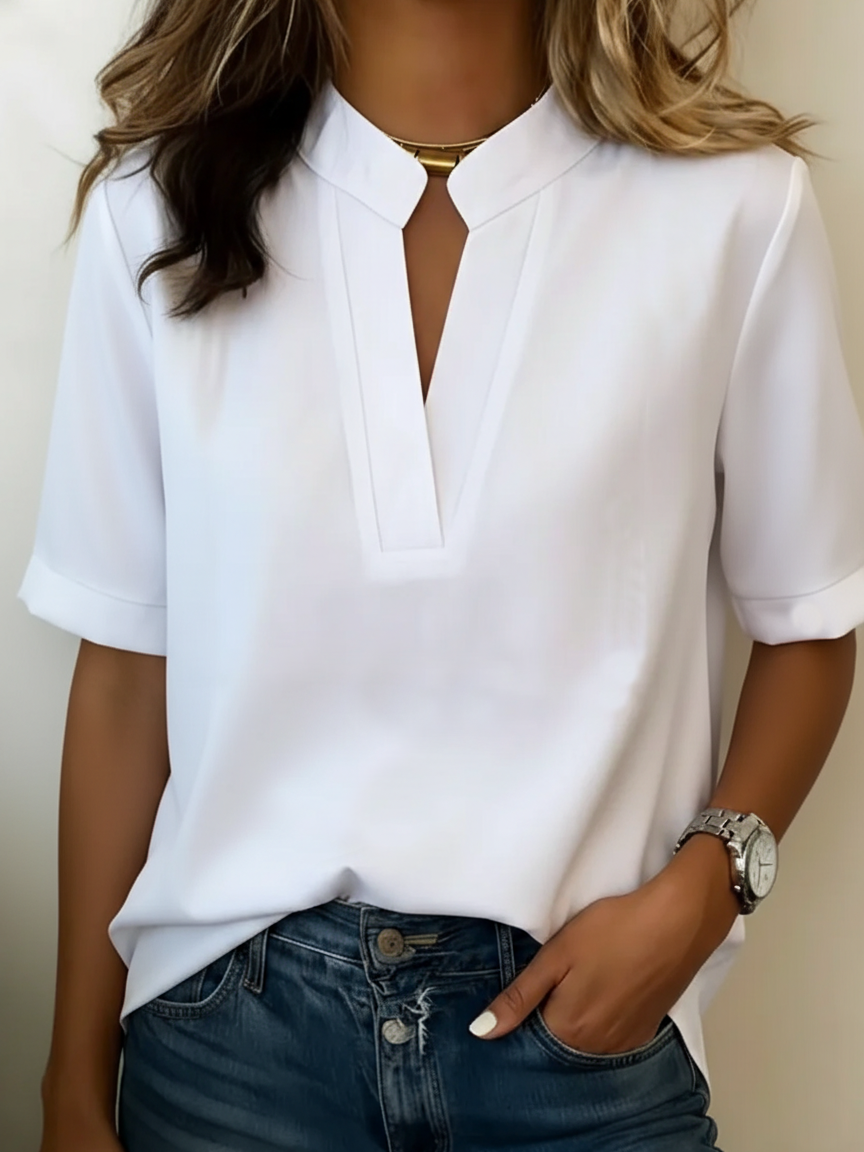 Margaux | Chic blouse with a V-neck and gold detailing